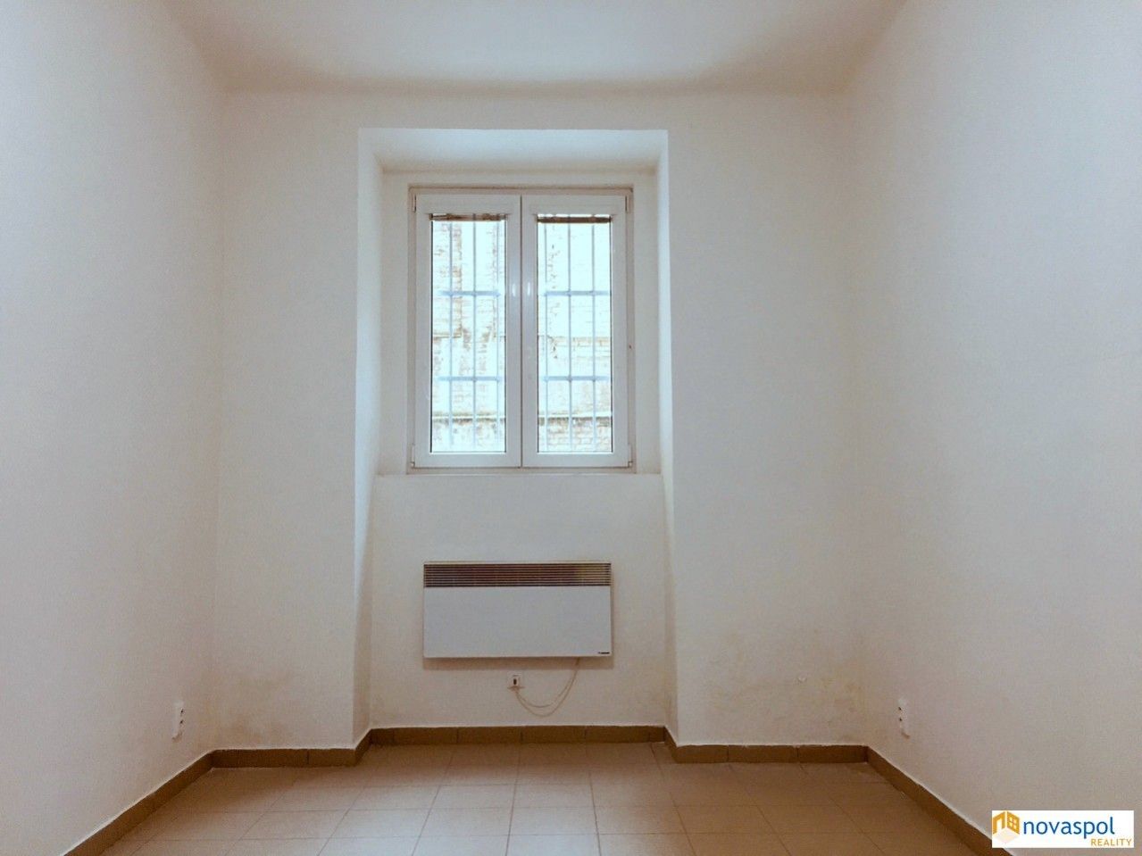 Suterén 1+1, 34 m2, Rooseveltova, Praha 6 Bubeneč., obrázek č. 2