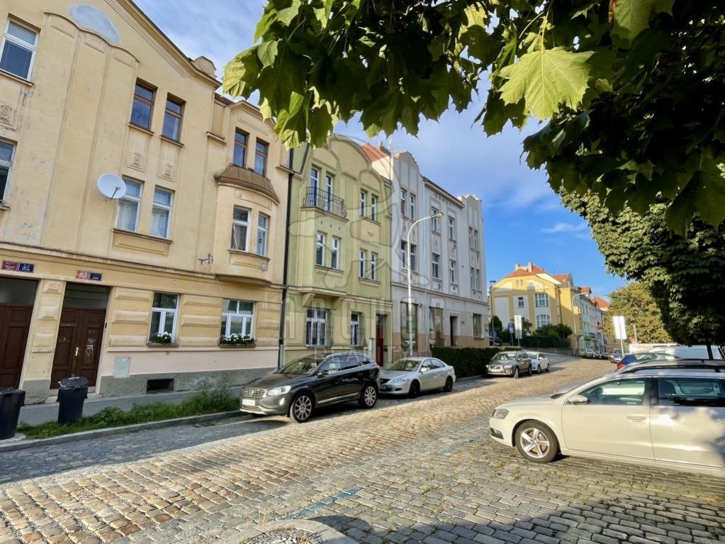 Prodej bytu/S, OV, 136,2 m2, Praha 6 - Střešovice, ul. Na Petynce, obrázek č. 2