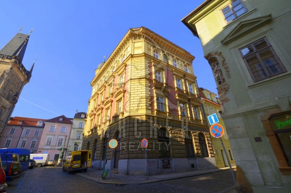 Prodej bytu 4+1, 108 m2, OV, Praha 1 - Malá Strana, ul. Dražického náměstí, obrázek č. 3