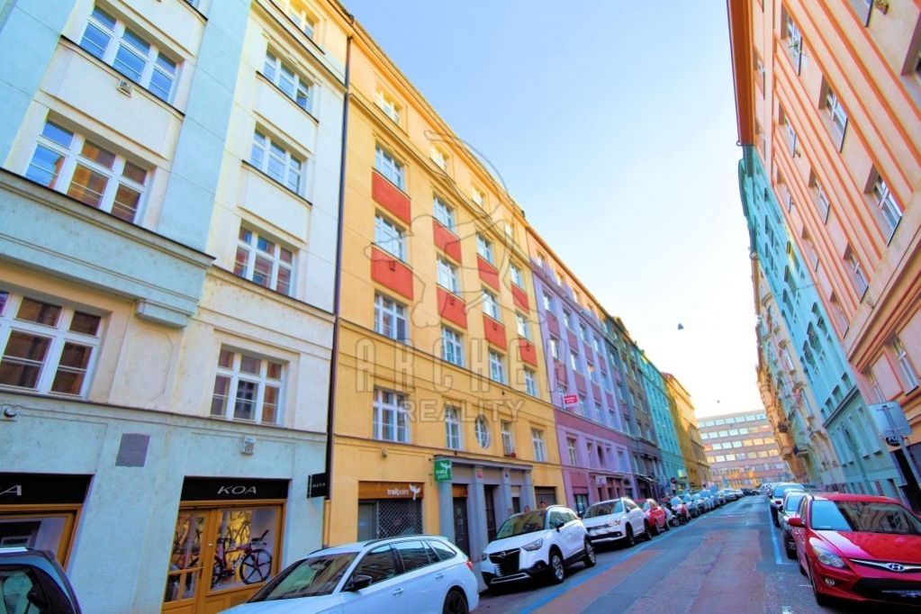 Prodej bytu 3+kk/ sklepní kóje, 72 m2, OV, Praha 7 - Holešovice, ul. Jirečkova, obrázek č. 1