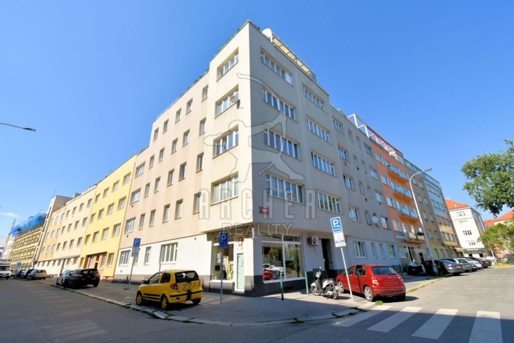 Prodej bytu 3+1 s komorou, se zděným sklepem, 100 m2, OV, Praha 4 - Nusle, ul. U gymnázia, obrázek č. 2