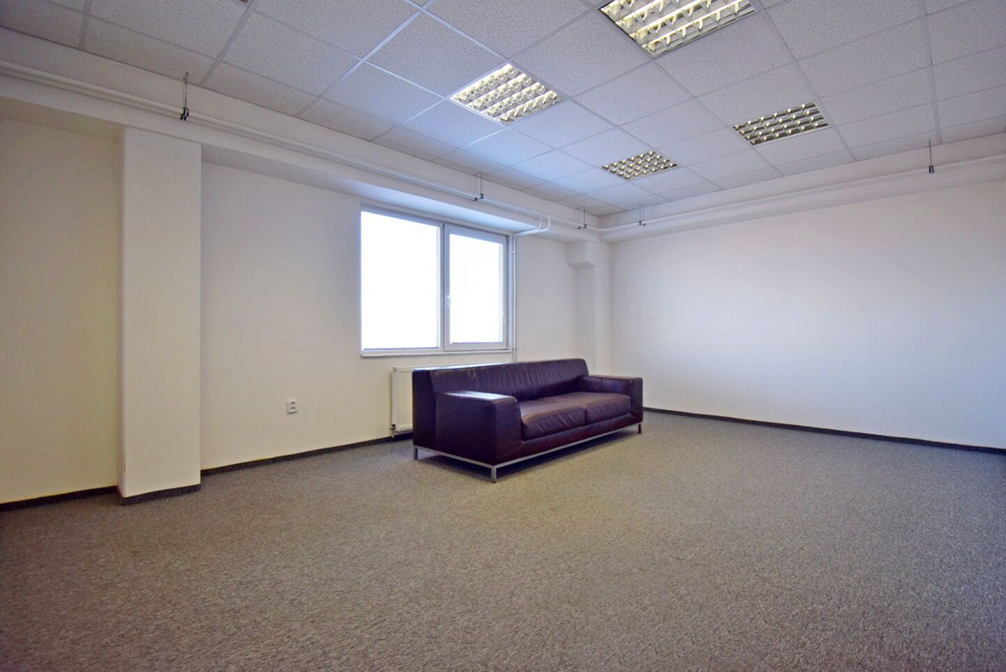 4 kanceláře 76 m2 v Letňanech, obrázek č. 1