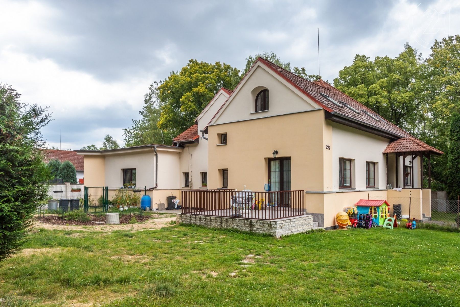 Prodej činžovního domu, 341m2 - Kamenné Žehrovice, obrázek č. 1
