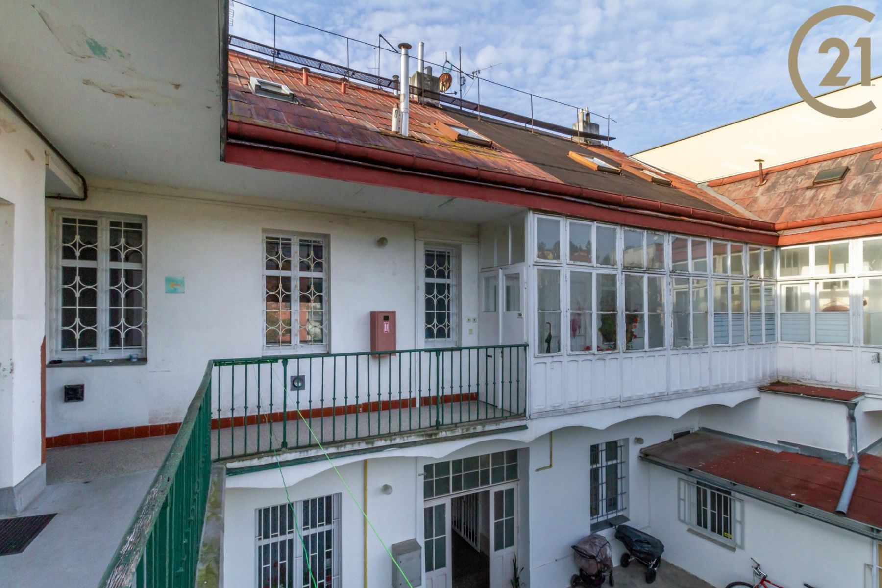Prodej bytového domu zastavěná plocha 353 m2 se zahradou 387 m2, Praha - Libeň, obrázek č. 2