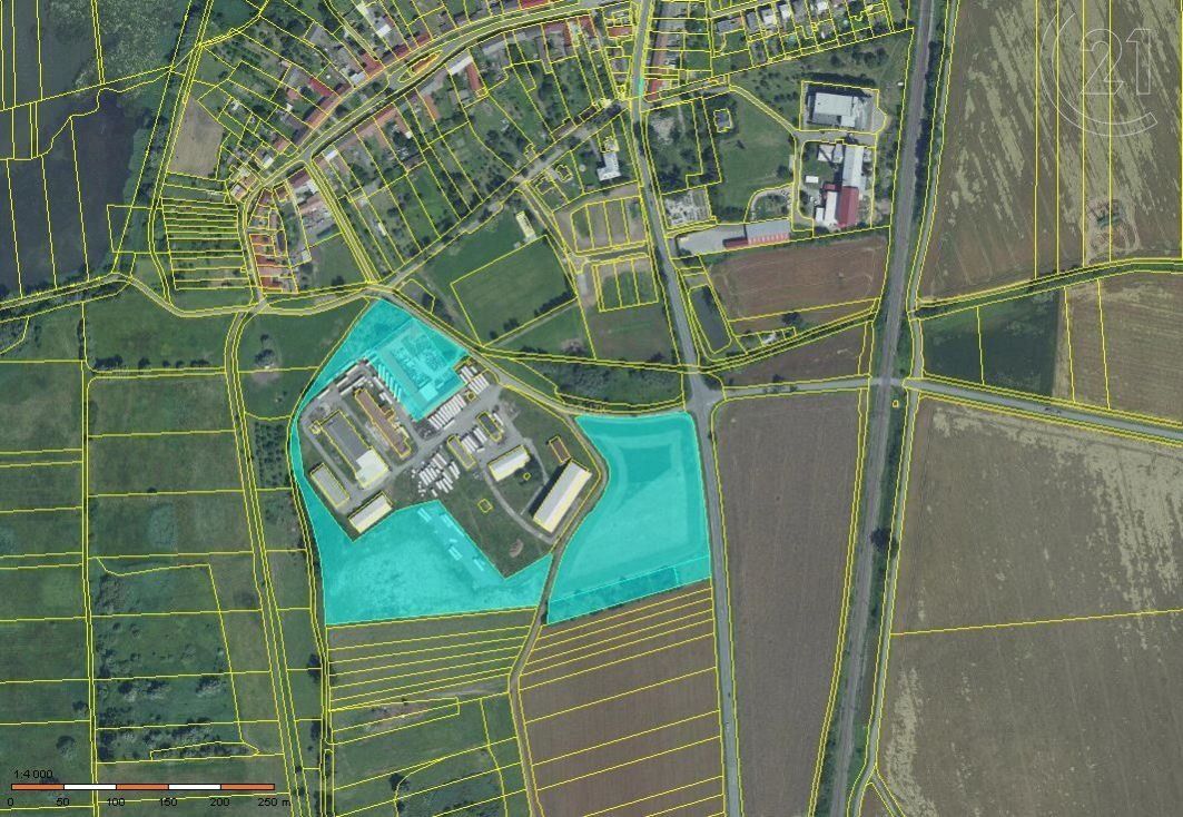 Areál zemědělsko-výrobních a skladových prostor, vč. pozemků, 45638 m2 - Hulín - Záhlinice, obrázek č. 1