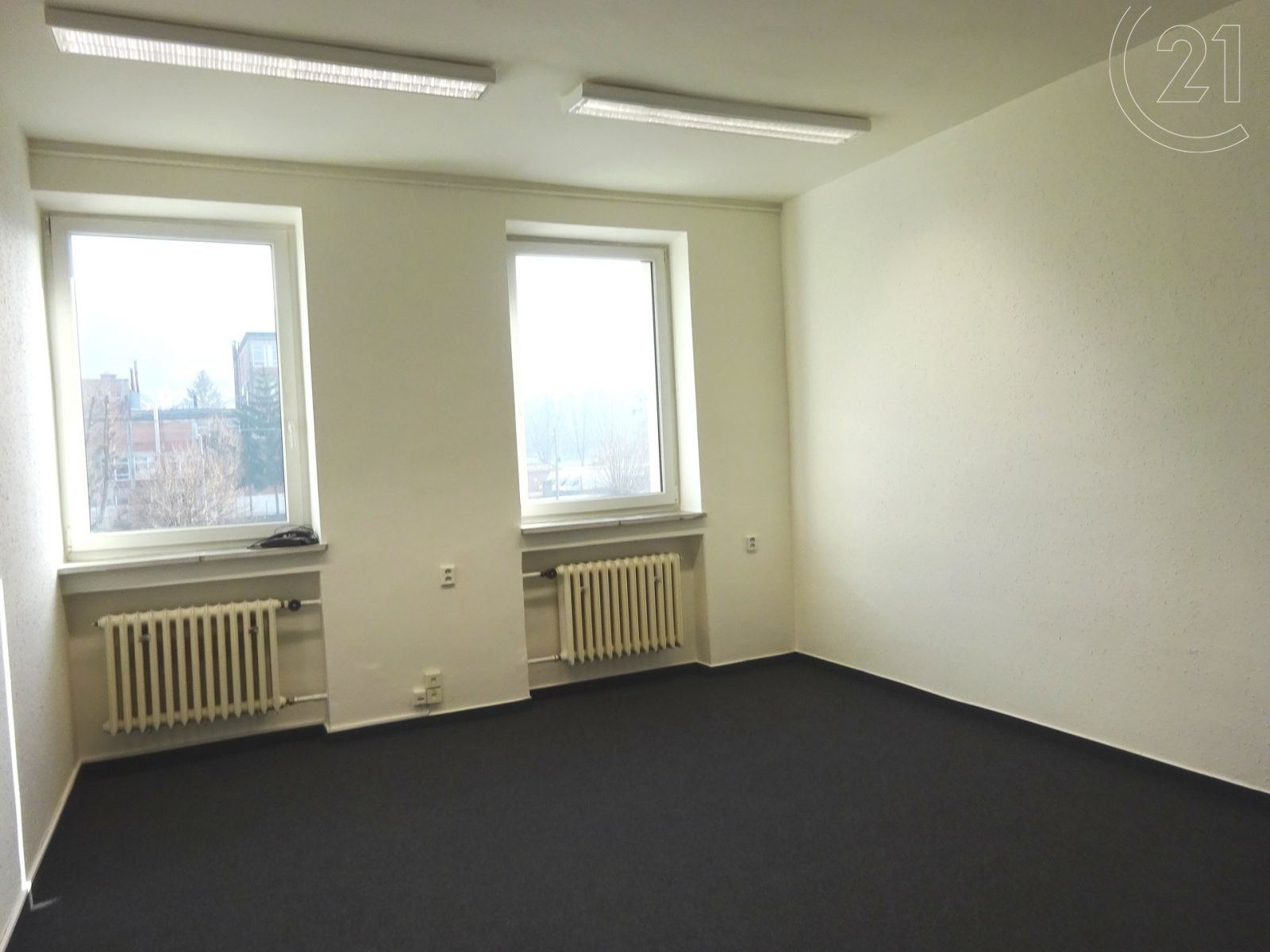 Pronájem kanceláře 23 m2, Zlín - Prštné, obrázek č. 3