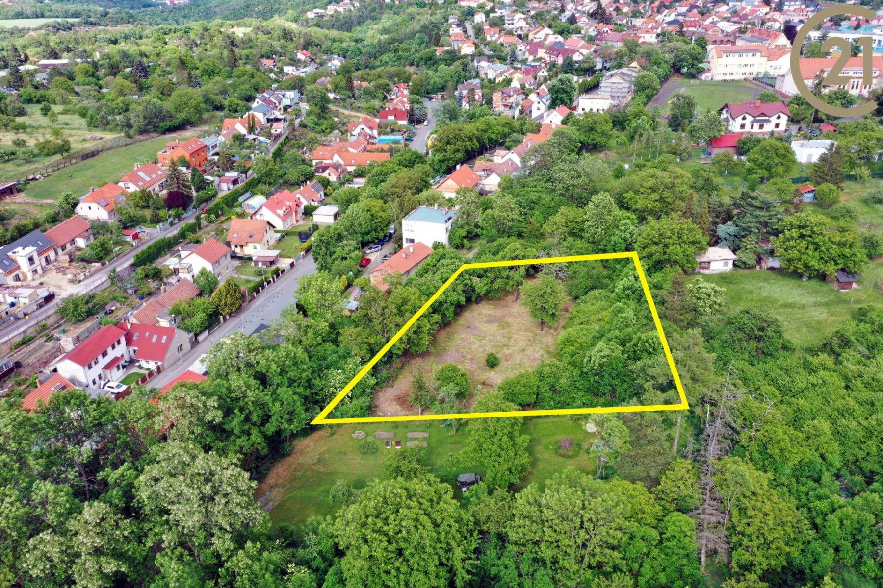 Prodej stavebního pozemku pro developerský záměr, 2065 m2, Praha 6 - Suchdol, obrázek č. 1