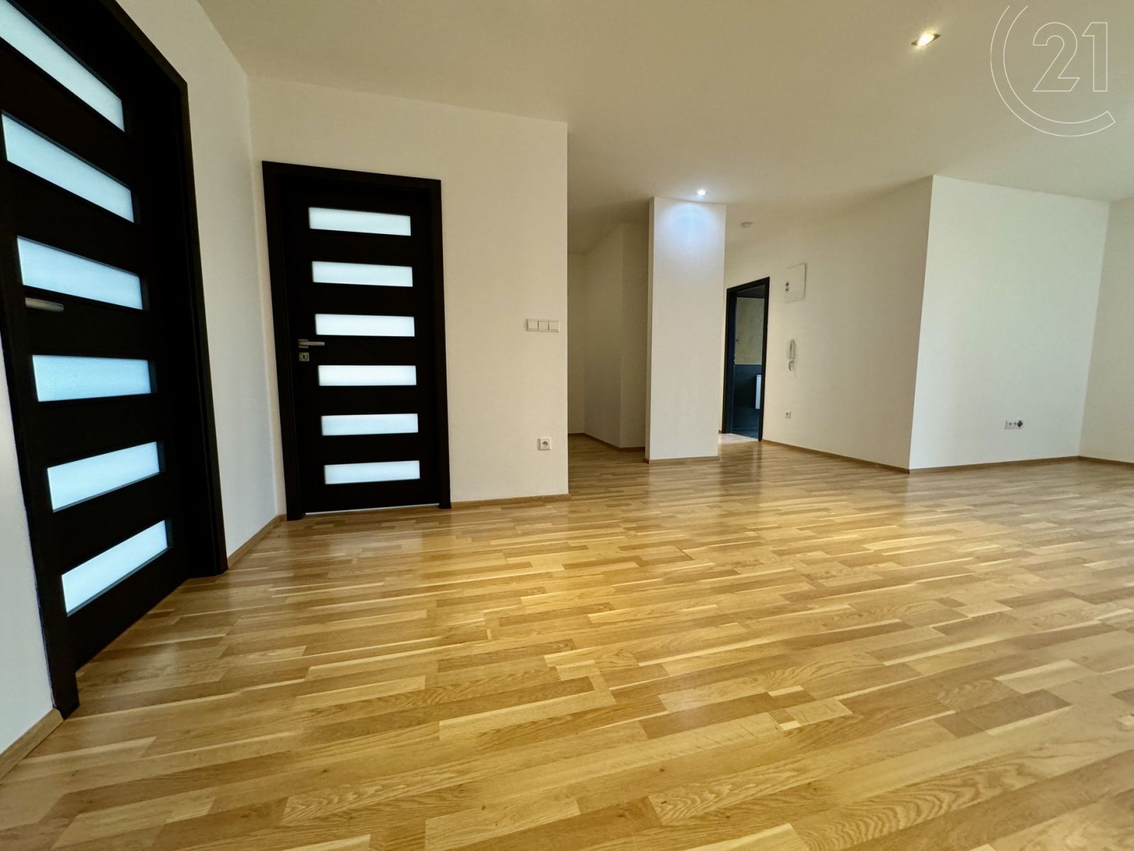 Pronájem krásného bytu 3+kk, 74 m2 - Brno - Obřany - Fryčajova 29, obrázek č. 2