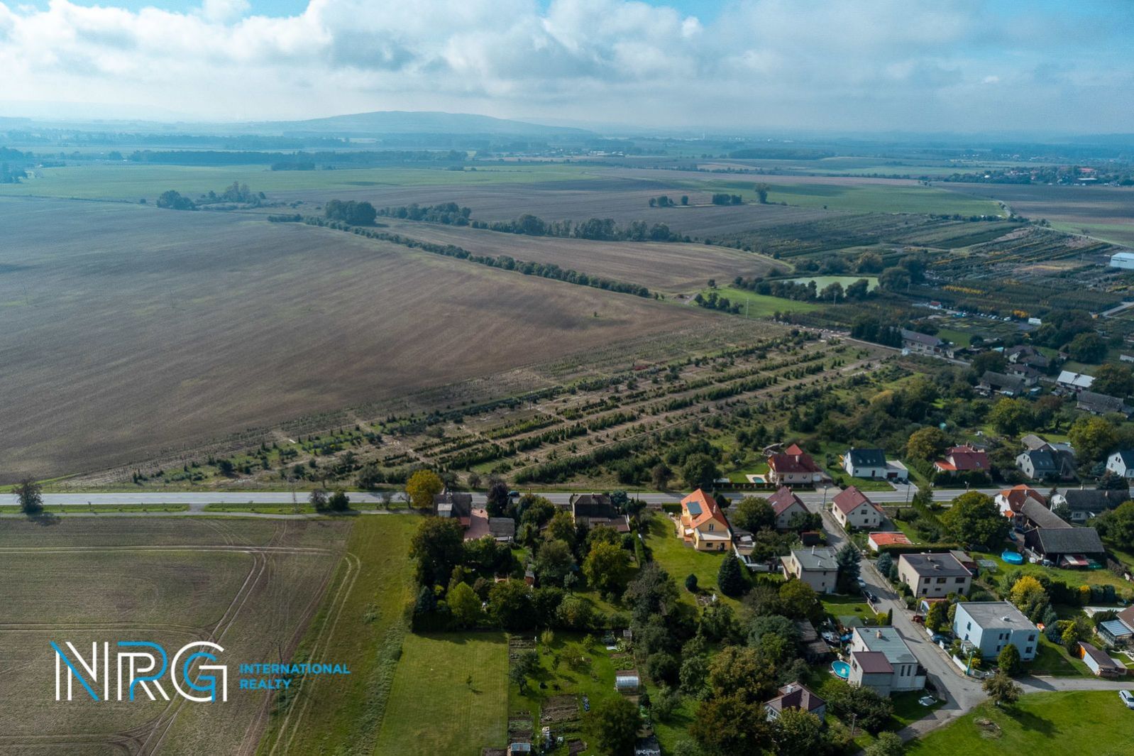 Prodej pozemku k bydlení, 1000 m2, Boseň - Mladá Boleslav, obrázek č. 1