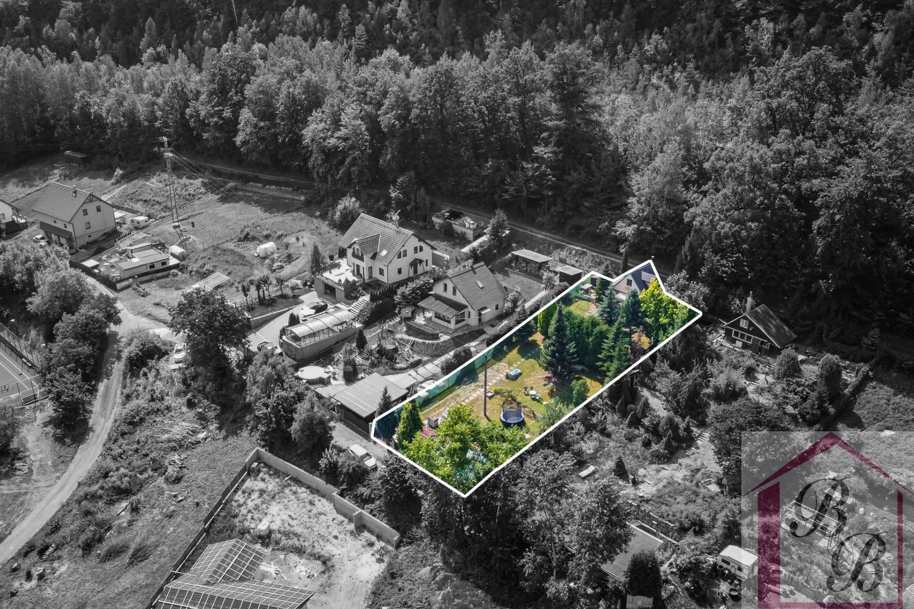 Prodej stavebního pozemku 990 m2 s chatou, obec Hrdlořezy, okres Mladá Boleslav, hypotéka možná, obrázek č. 3