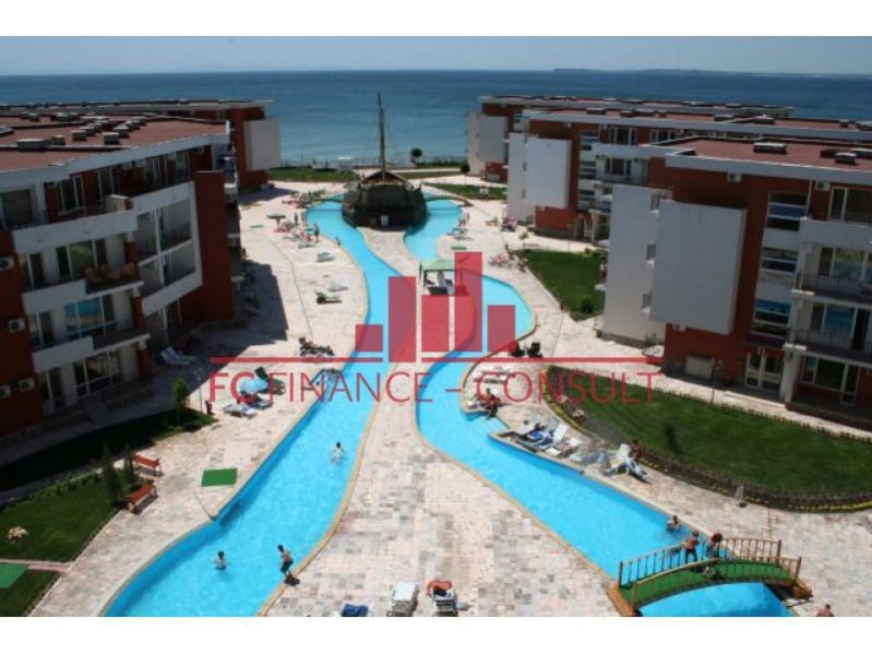 Apartmán 3+kk s výhledem na bazén, na písečné pláži v Elenite, Bulharsko