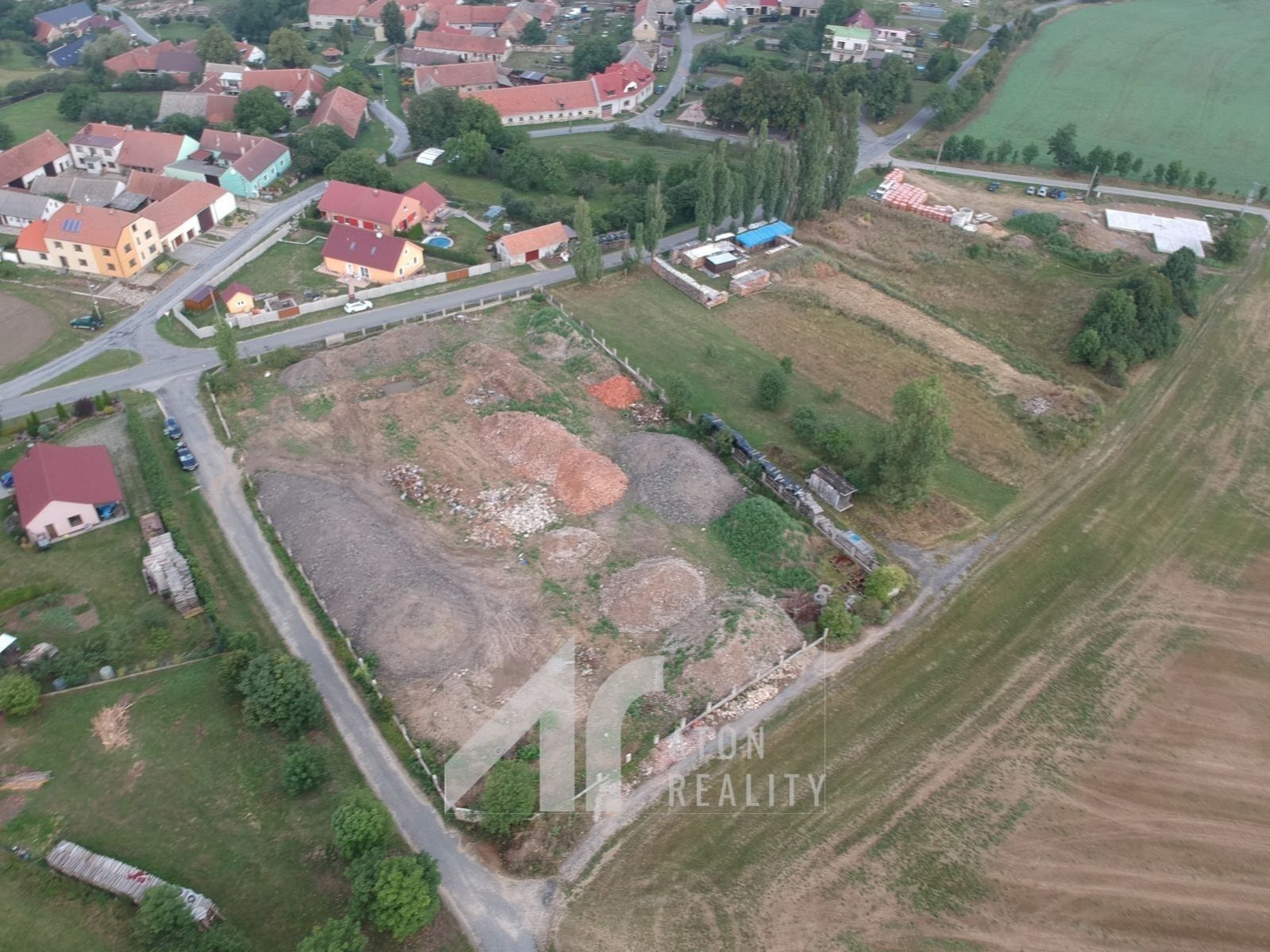 Pozďátky  stavební parcela 5.682 m2 IS na pozemku - pozemek, obrázek č. 1