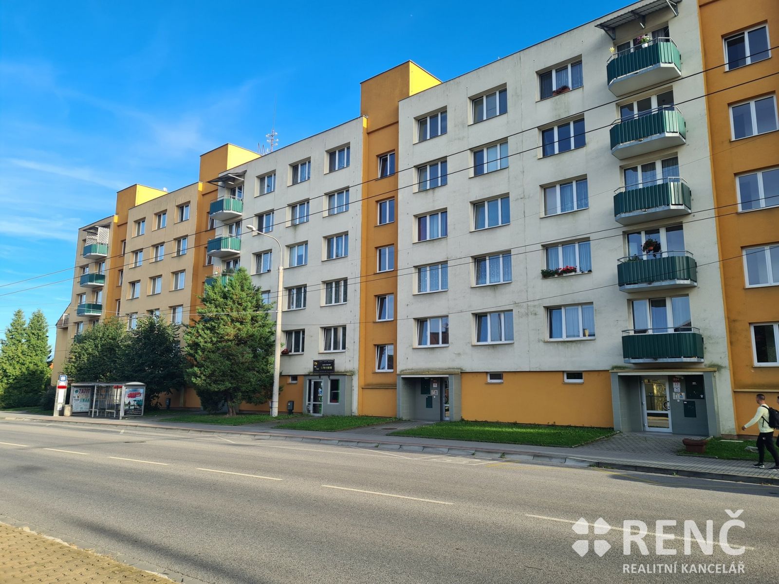 Prodej bytu 2+1 s krásným výhledem na Budějovice v bytovém domě na ulici Branišovská nedaleko univer, obrázek č. 1