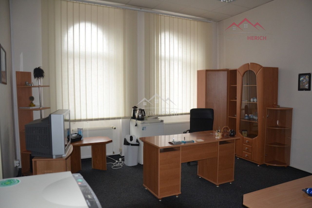 Pronájem zařízené dvoukanceláře ( 60 m2) Hálkova, Chomutov, obrázek č.2