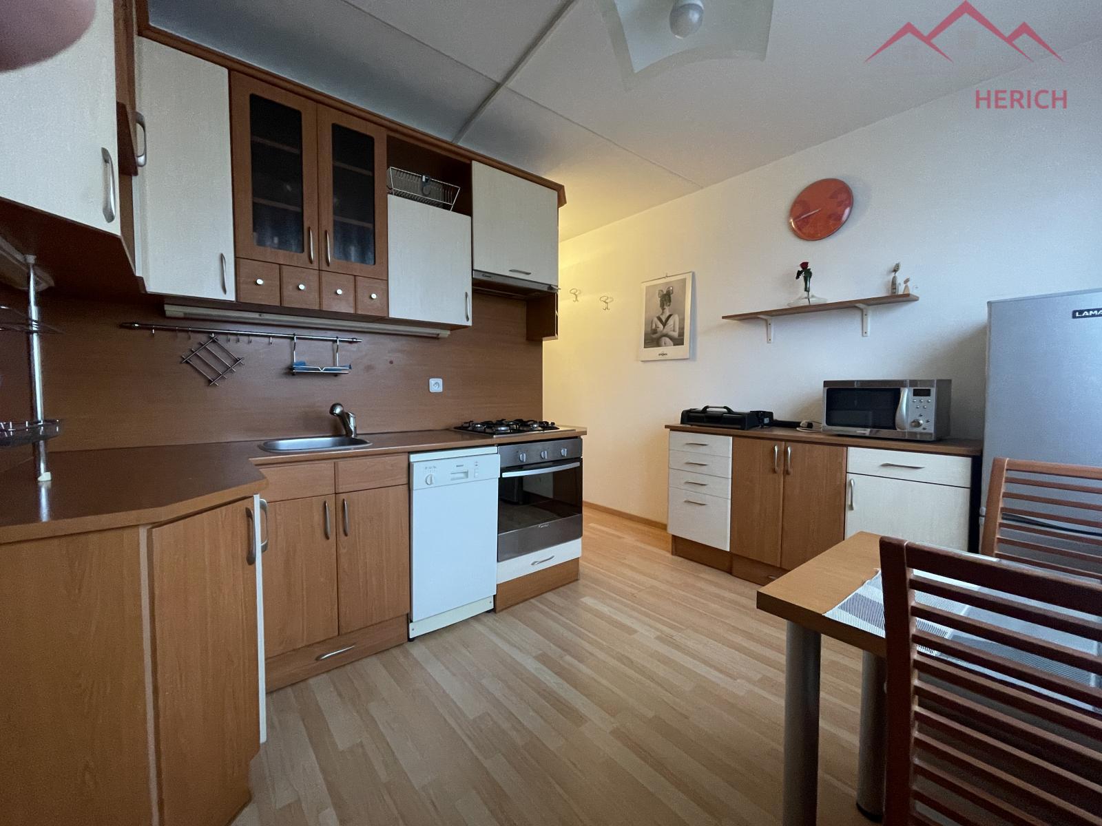 Exkluzivní nabídka zrekonstruovaného bytu OV 1+1 (39 m2) Hutnická, Chomutov, obrázek č. 1