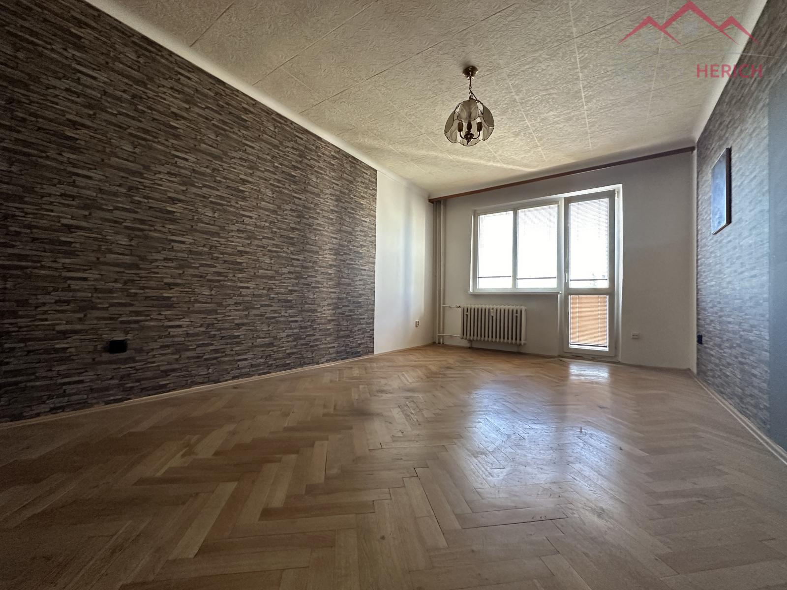 Exkluzivní prodej bytu DV 2+1/L (62 m2) Vrchlického, Chomutov