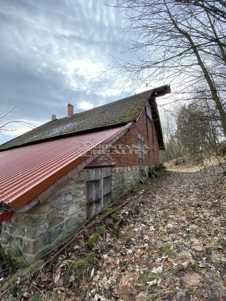 Prodej stavebních pozemků včetně domu a stodoly v obci Malá Morava, obrázek č. 3