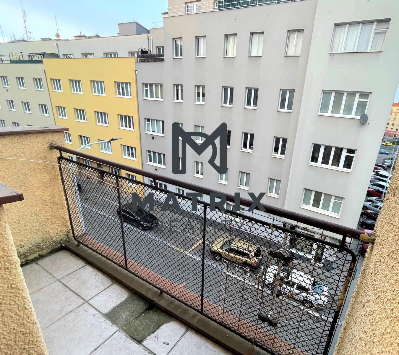 Pronájem bytu 2+1 s balkonem, Praha 4 - Nusle , ul. Na bitevní pláni - (foto&nbsp;č.&nbsp;7)