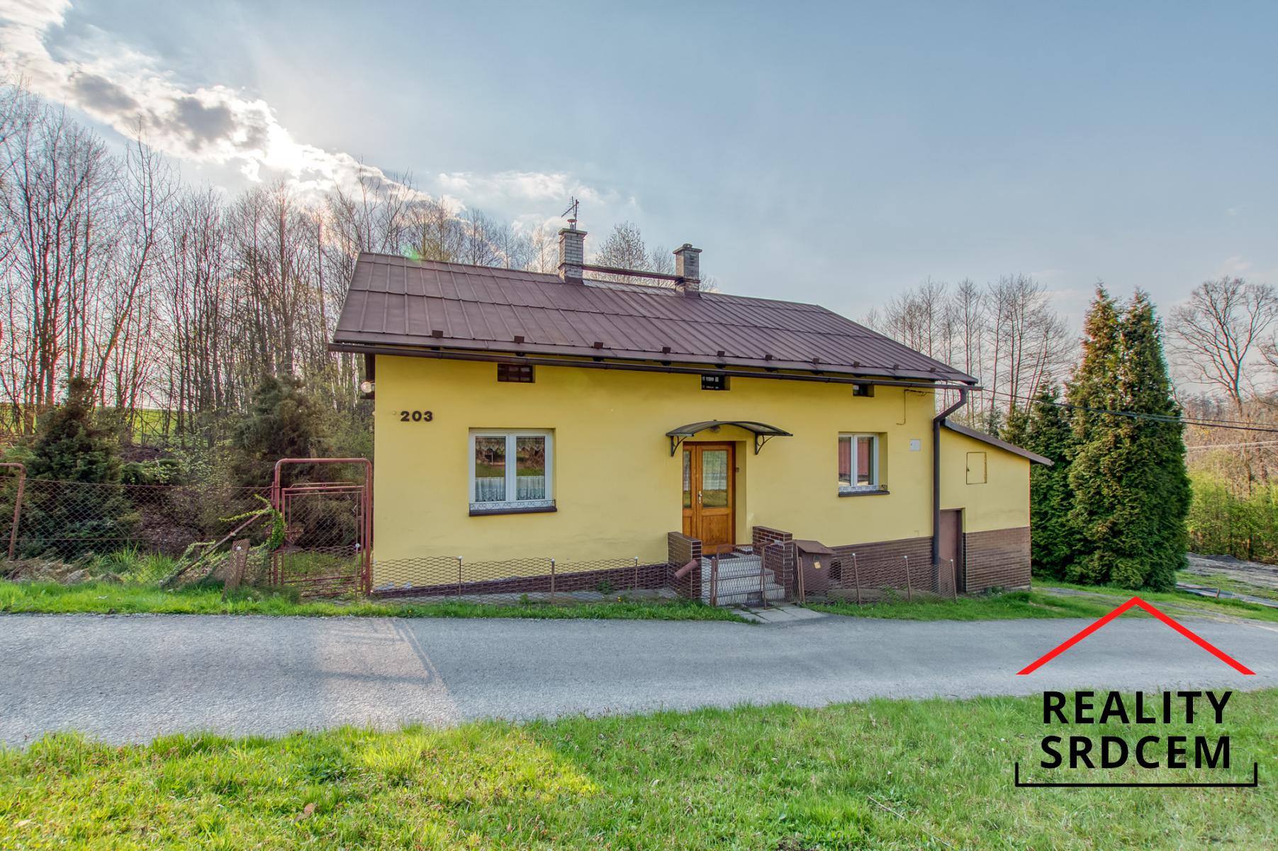 Prodej rodinného domu o velikosti 3+1/130 m2 s pozemkem 2056m2 ve Stonavě
