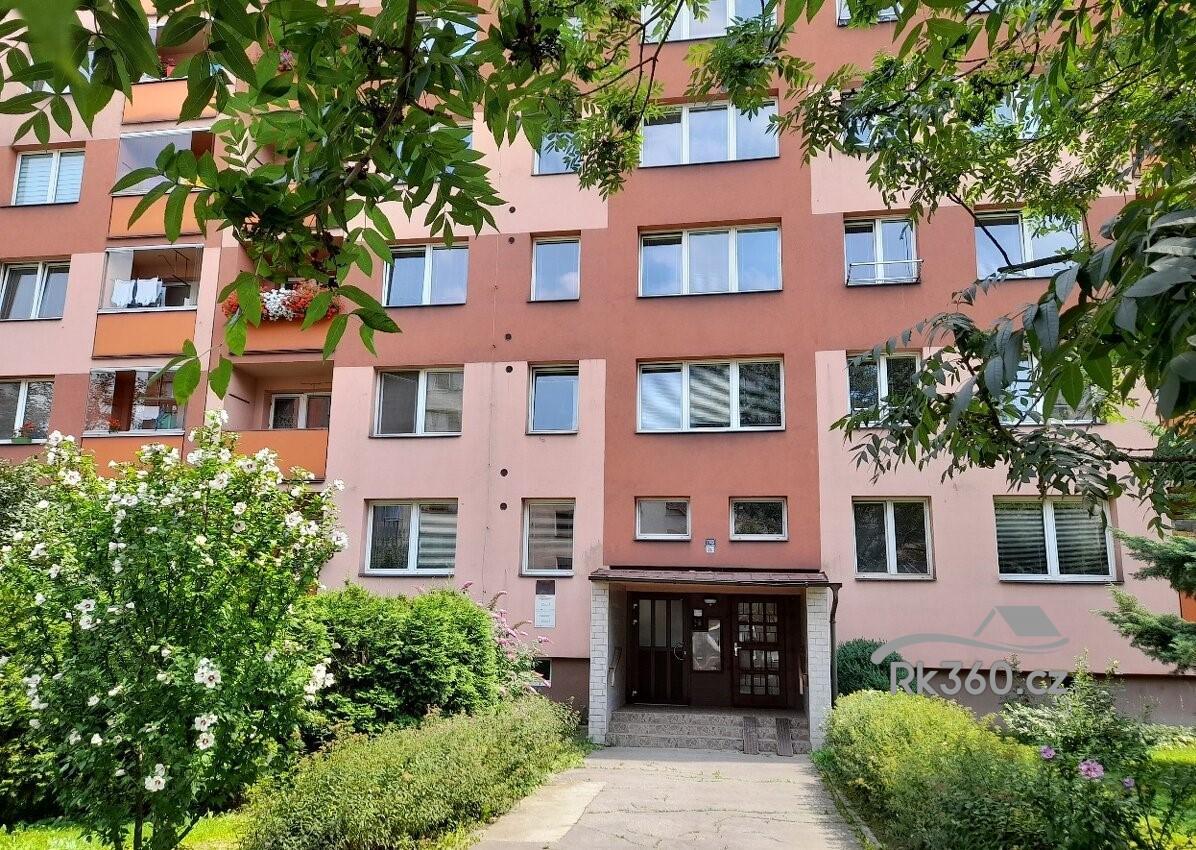 Prodej bytu 2+1 -  44 m2 - Český Těšín - Polní, obrázek č. 1