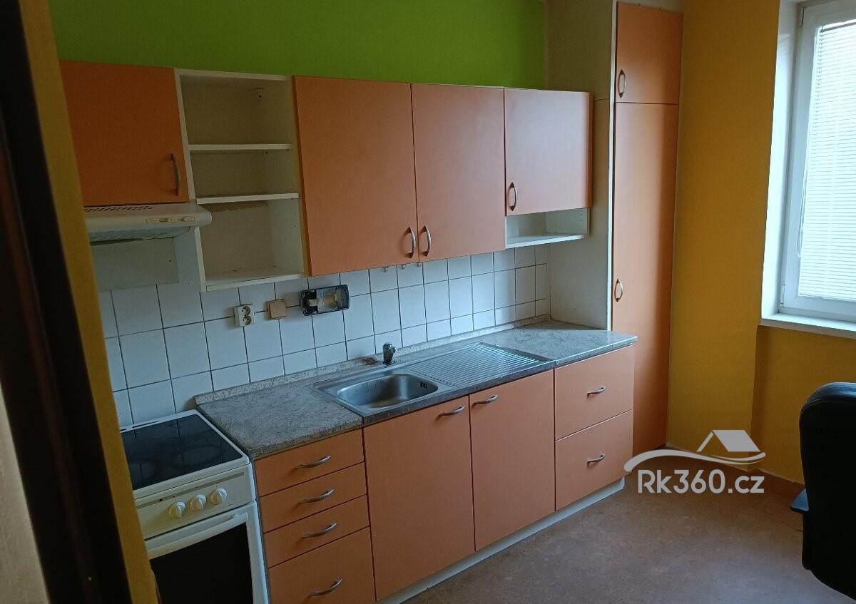 Prodej bytu 1+1 - 38 m2 - Orlová - tř. Masarykova, obrázek č. 1