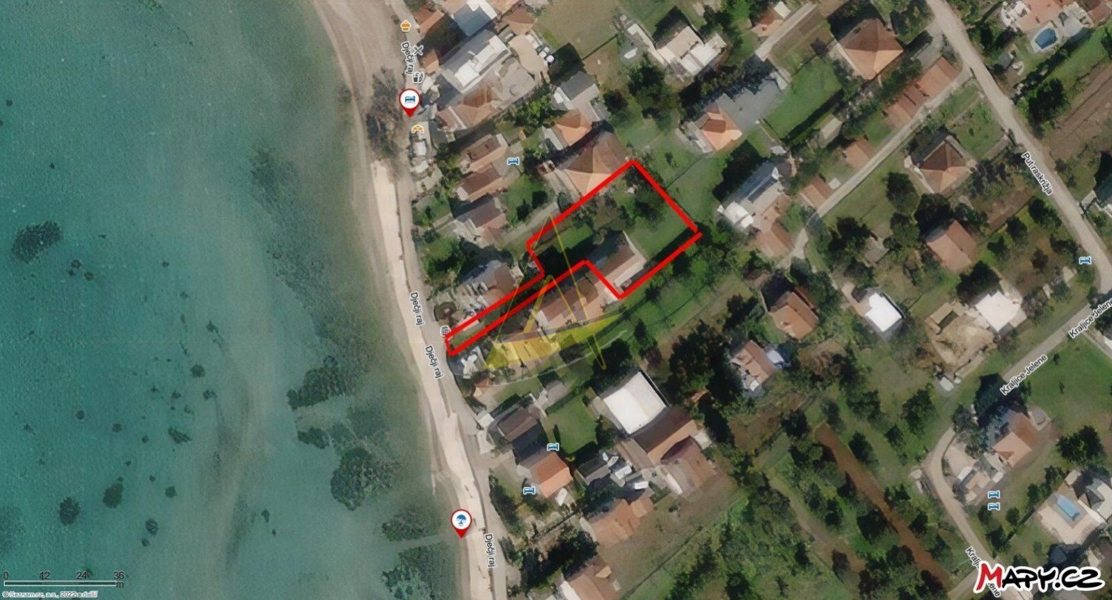 Prodej apartmánového domu 50 m od moře v Chorvatsku, obrázek č. 2