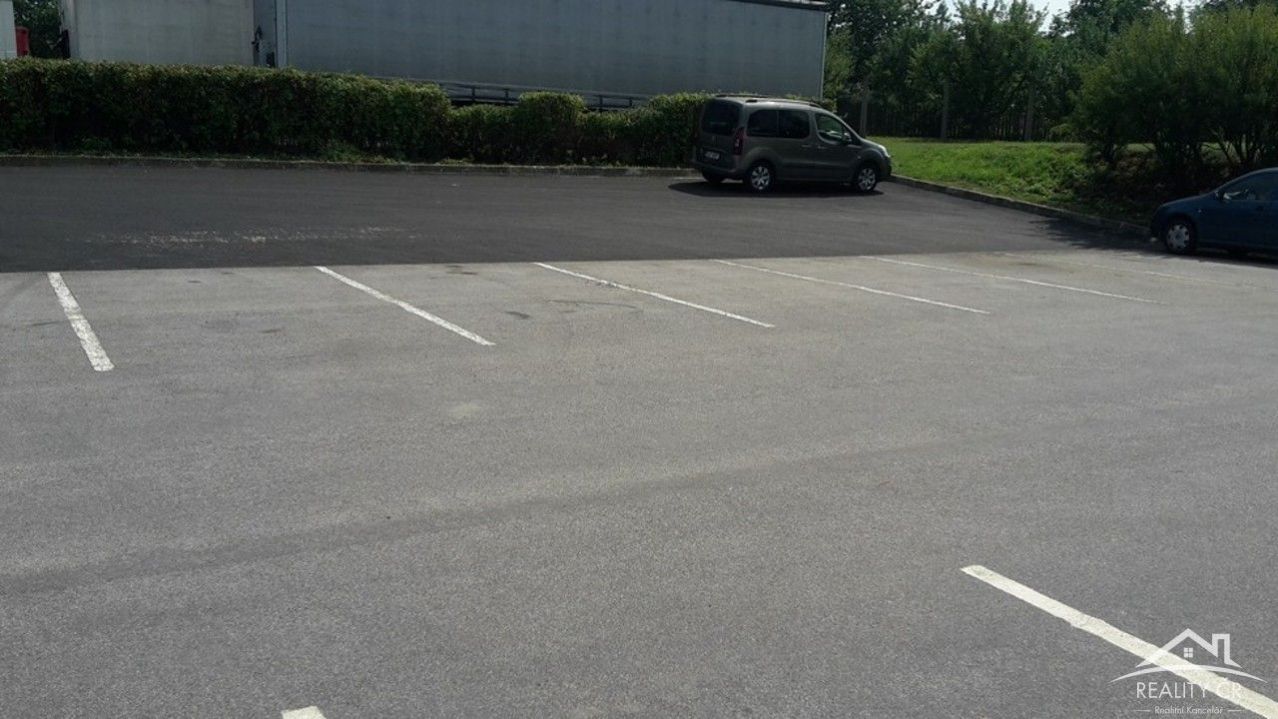 Parkovací nebo skladovací plocha Pávovská, obrázek č. 3
