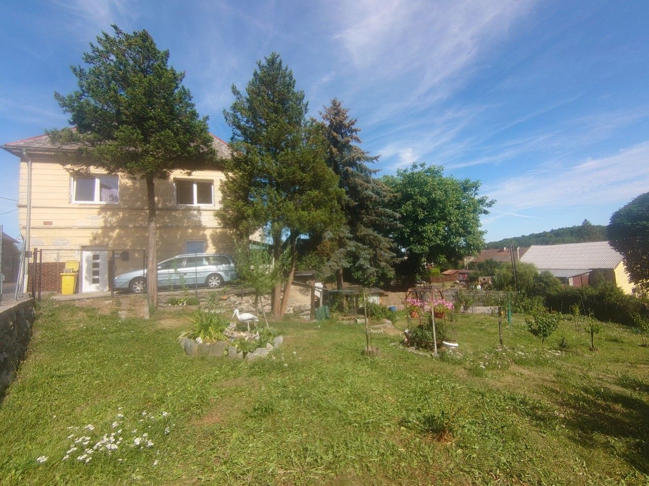 Rodinný dům s garáží a zahradou v obci Verneřice, okr. Děčín., obrázek č. 2