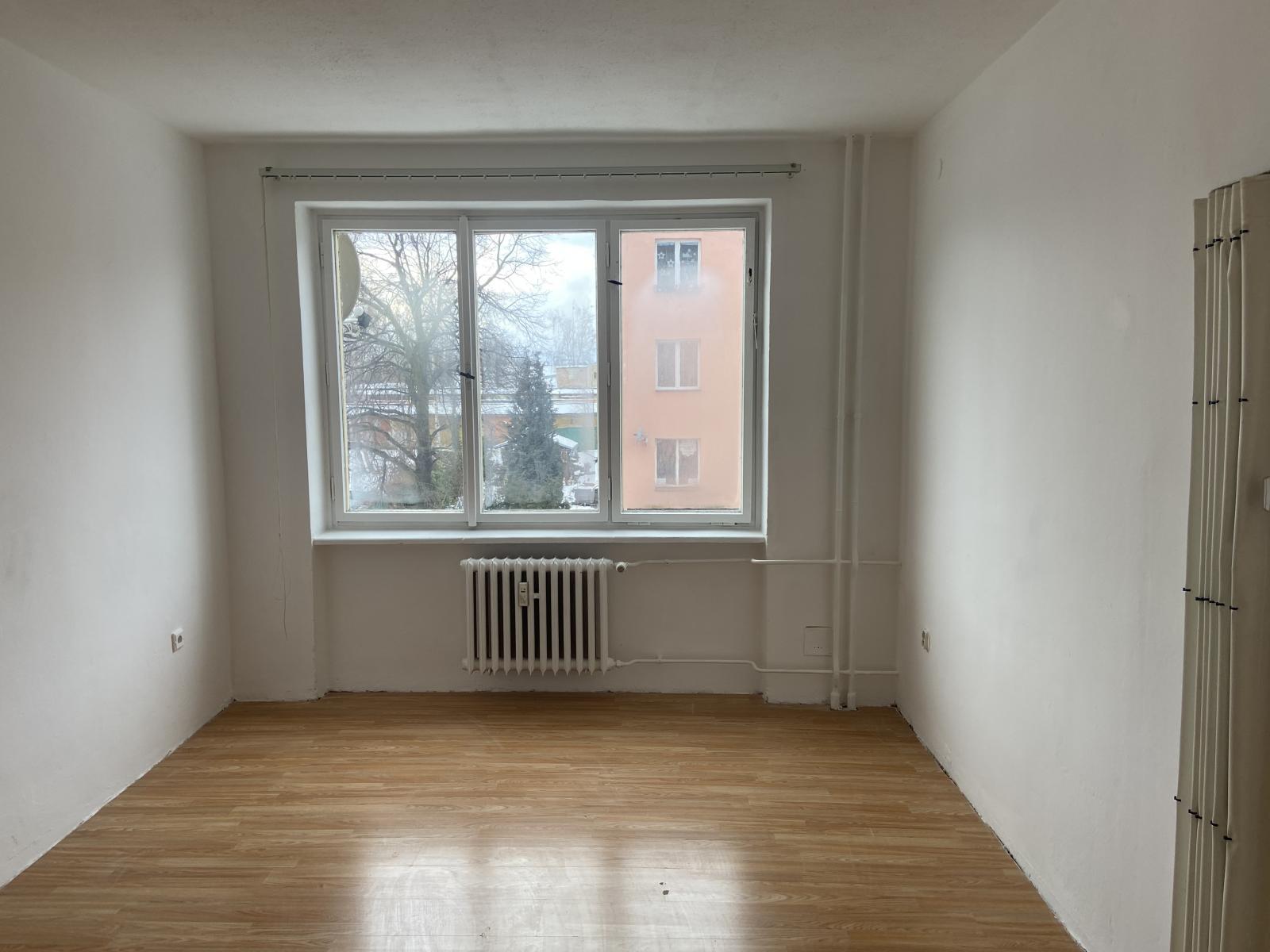 Prodej bytu 3+1 v Jirkově u Chomutova, obrázek č.1