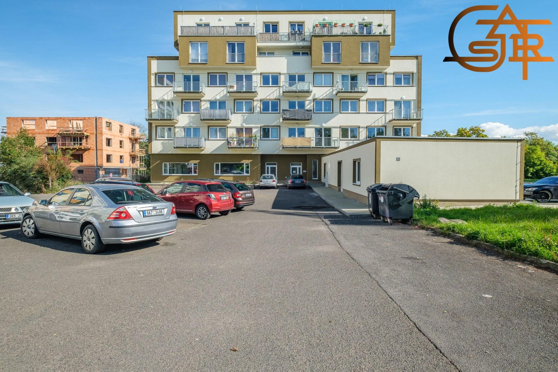 Prodej, Bytu 1+kk, 42 m2 s terasou - Karlovy Vary - Bohatice, obrázek č. 1