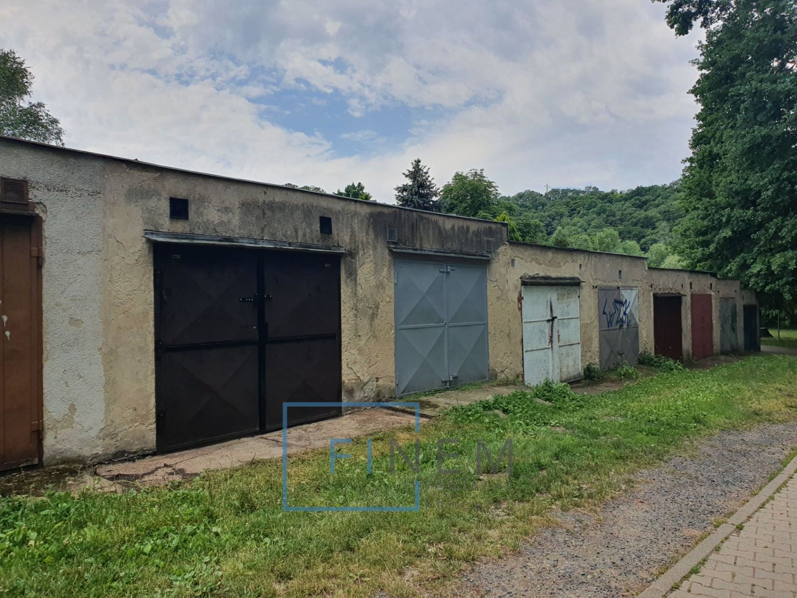 Pronájem zděné garáže 25 m2, ul. Vltavská, Kralupy nad Vltavou - Lobeček, obrázek č. 1