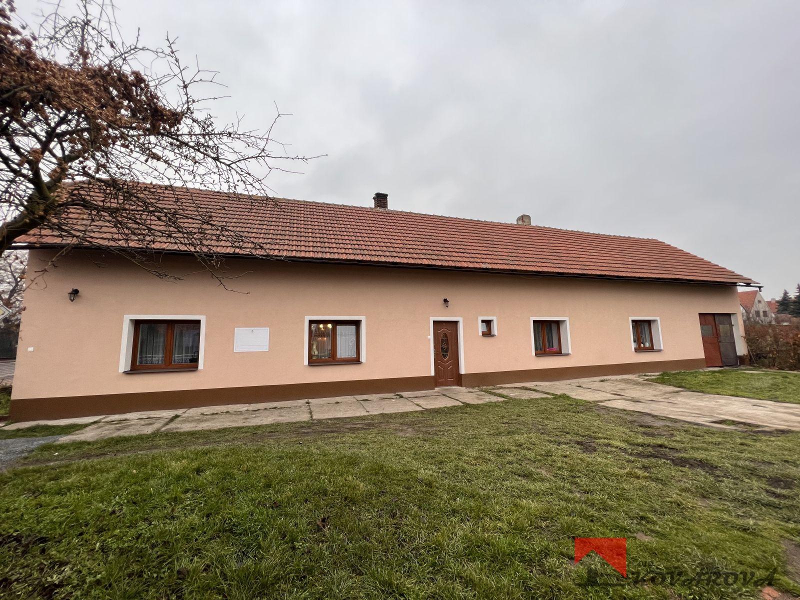 Prodej rodinného domu 3+1, 960 m2, Malý Újezd - Vavřineč