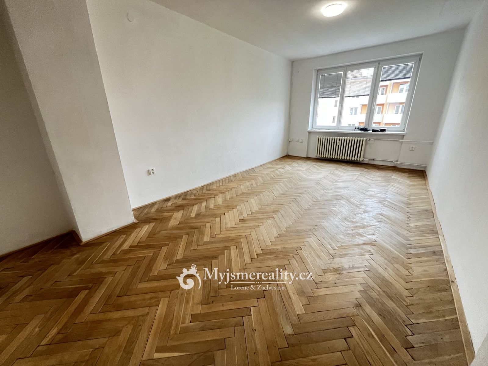 Pronájem cihlový byt 2+1, 53 m2 - Znojmo, Pražská sídl., obrázek č. 1
