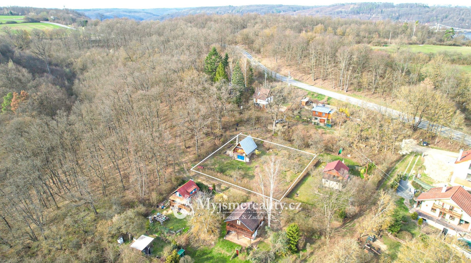 Prodej chaty se zahradou s možností výstavby, 787 m2 - Vranov nad Dyjí - Znojmo, obrázek č. 3