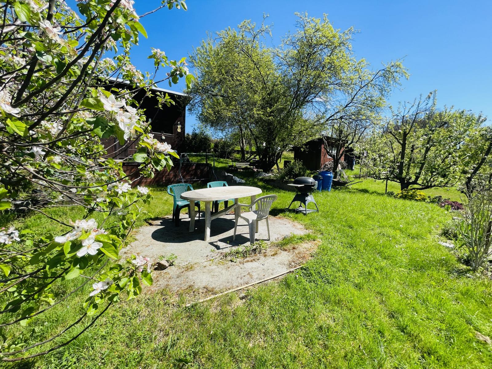 Nádherná zahrada s chatkou Štěnovice, obrázek č. 1