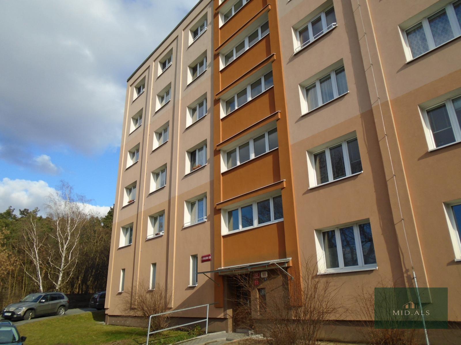 Dlouhodobý  pronájem zrekonstruovaného bytu 3+1, 5.patro, Ke špitálskému lesu, Plzeň