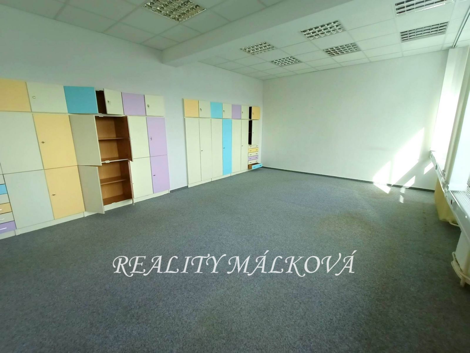 Pronájem kancelářských prostor, 60 m2, 4. NP.,  Pardubice, centrum, Masarykovo náměstí, obrázek č. 3