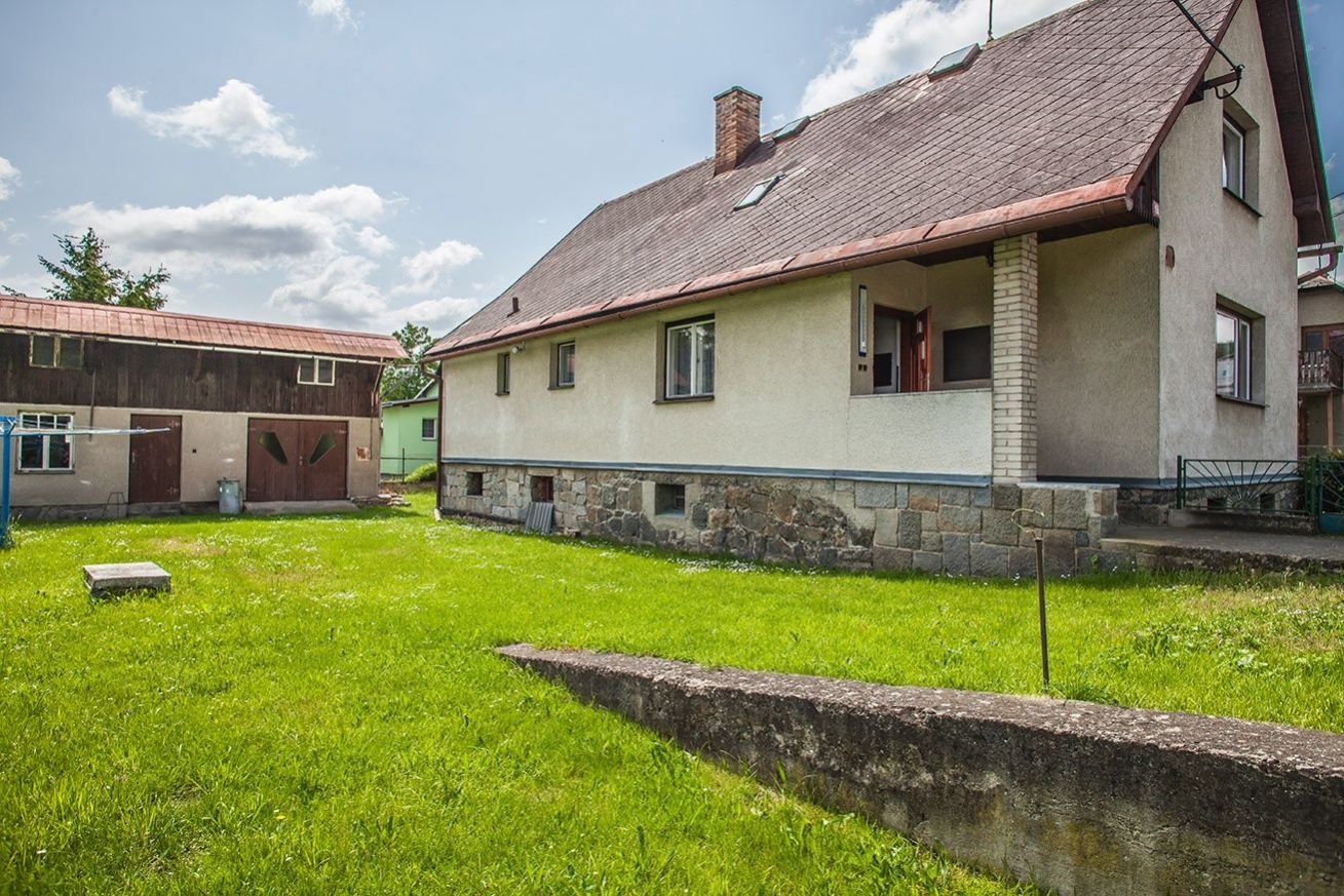 Prodej rodinného domu 6+1, 190m2 v Kobylé nad Vidnavkou., obrázek č. 2