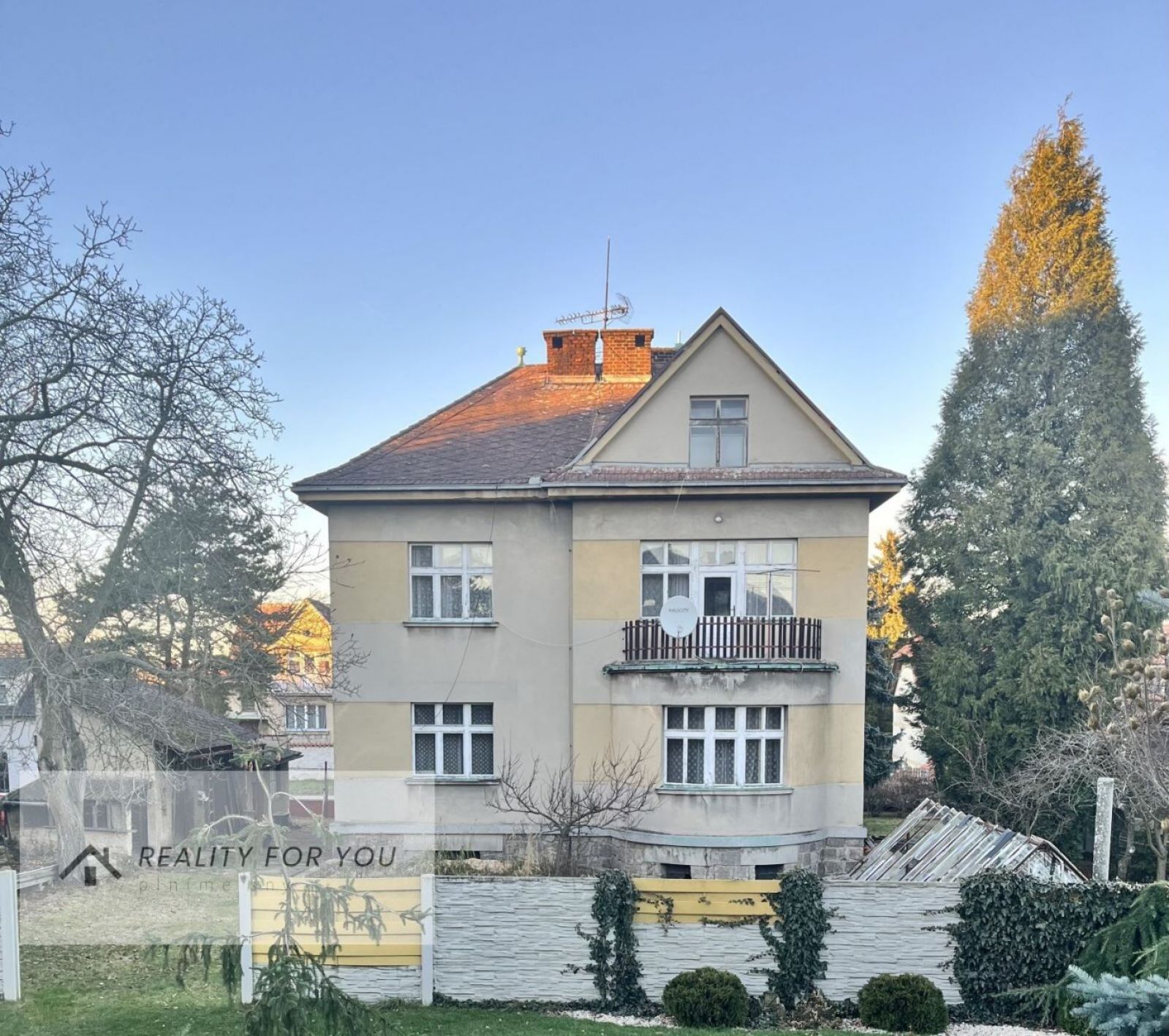 Prodej prvorepublikové vily na pozemku 598 m2, Kostelec nad Černými lesy, Praha - východ, obrázek č. 1