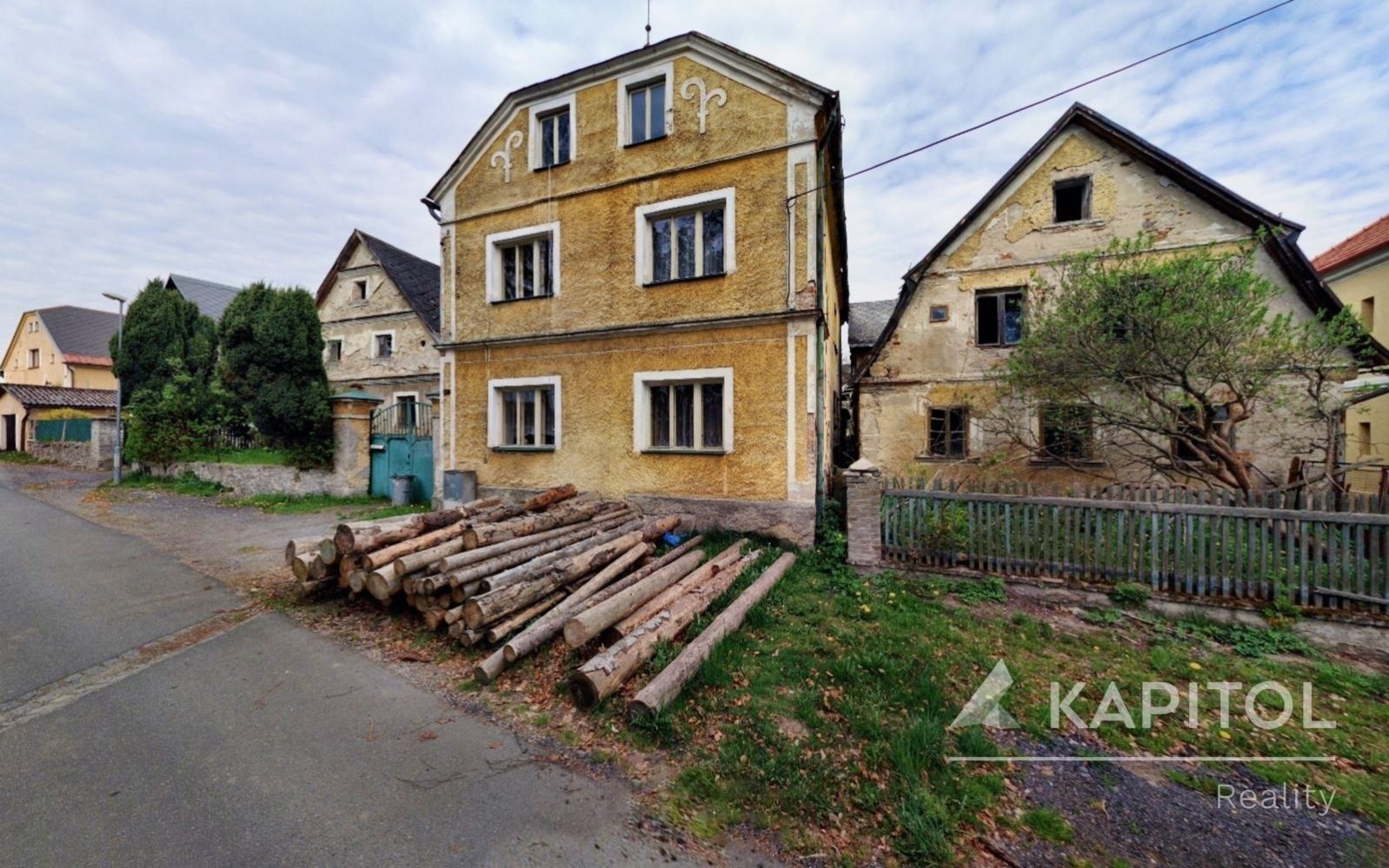 Prodej souboru tří domů a pozemků, 3 673m2, Chodský Újezd, obrázek č. 2
