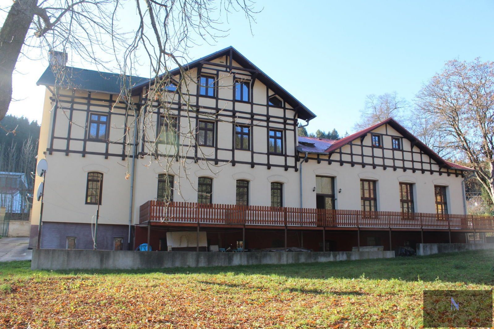 Prodej vila , 9 bytových jednotek, zahrada, K Přehradě, Karlovy Vary - Doubí, obrázek č. 1