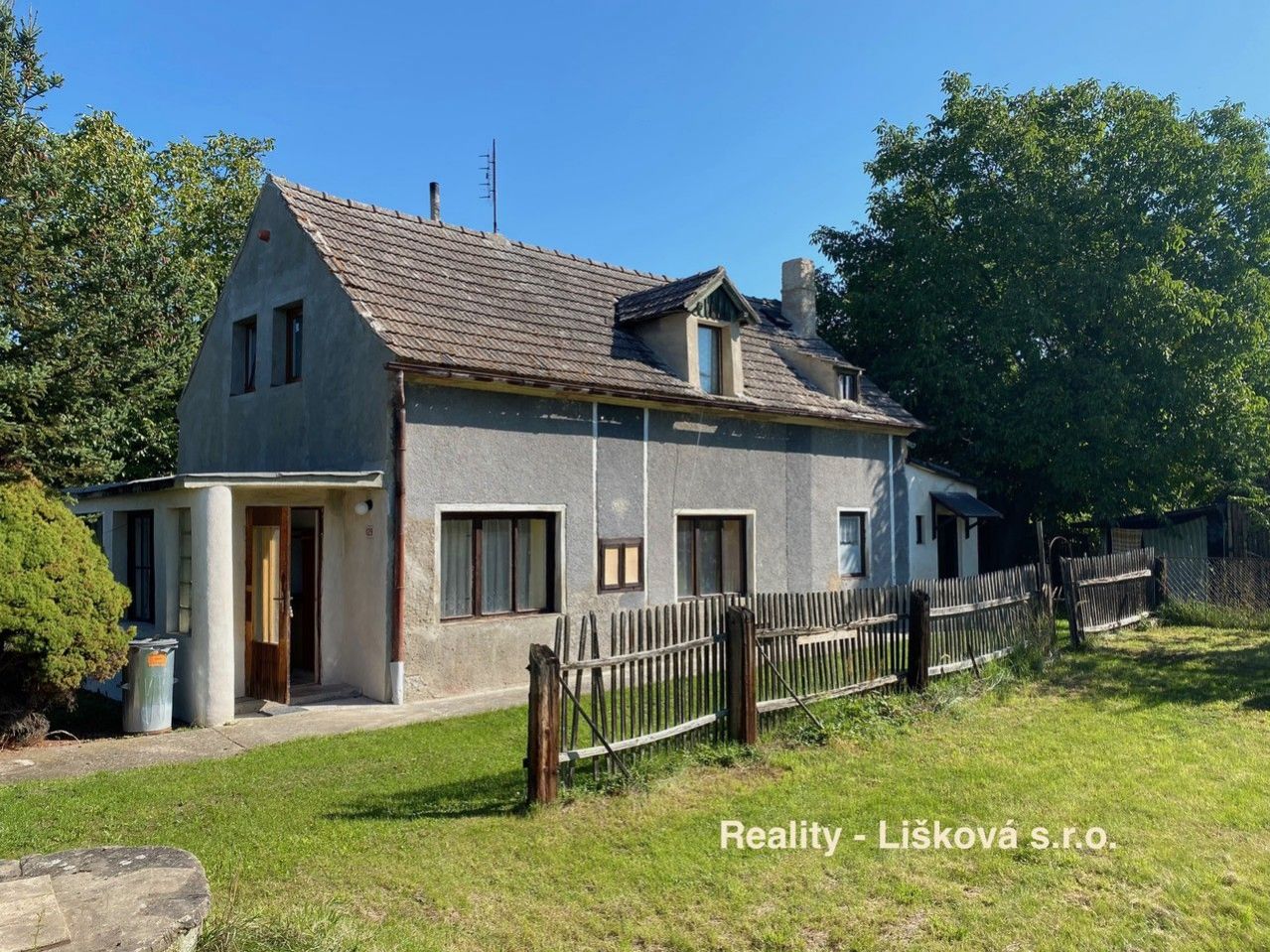 Prodej rodinného domu v Libochovanech, obrázek č. 1