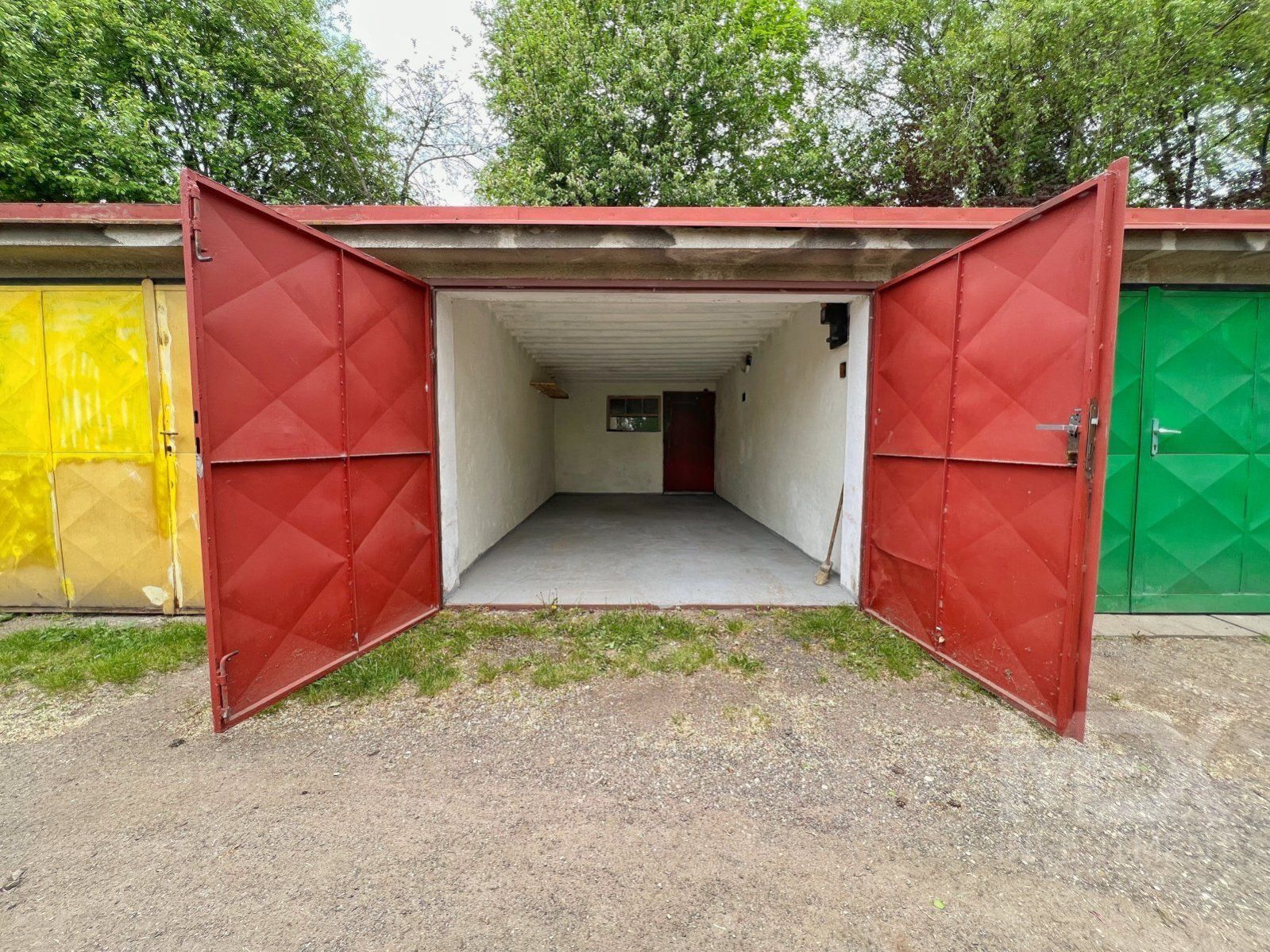 Prodej garáže 18 m, obrázek č. 2