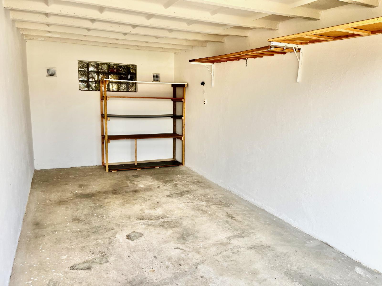 Jičín, pronájem garáže v perfektním stavu, 19 m2, obrázek č. 2