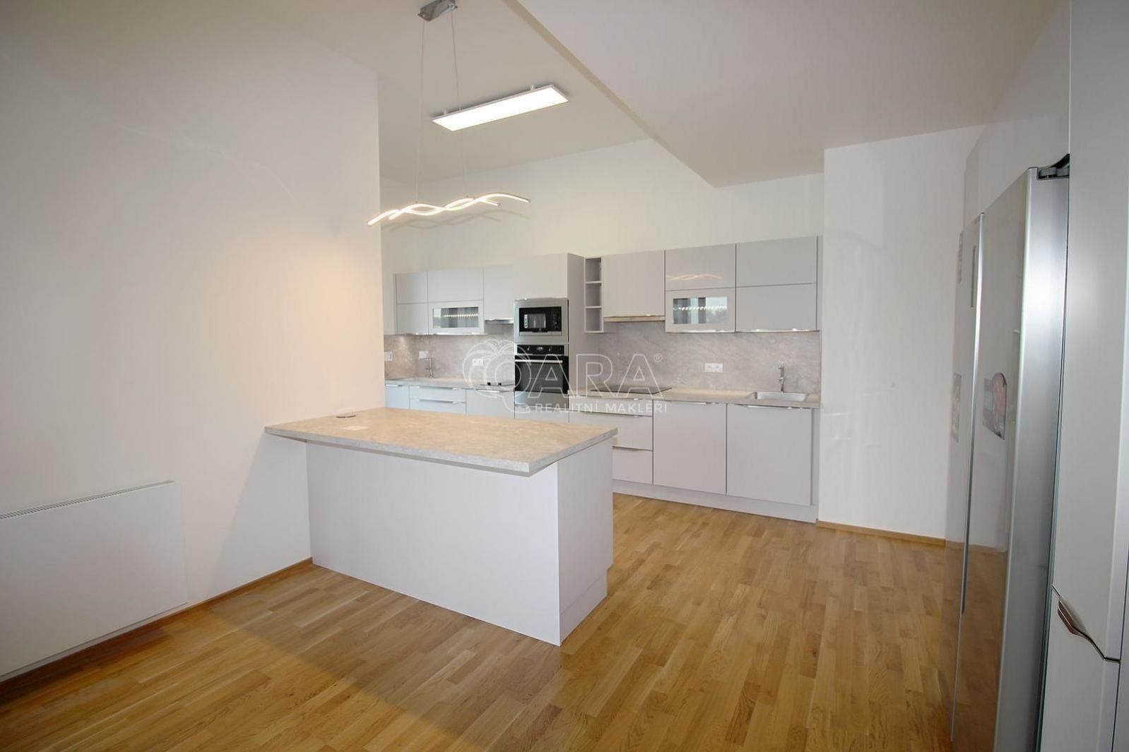 Mimořádný a velmi prostorný luxusní byt 4+kk/T/B/G/S, 170 m2, Praha 7- Holešovice, Sanderova, obrázek č. 3