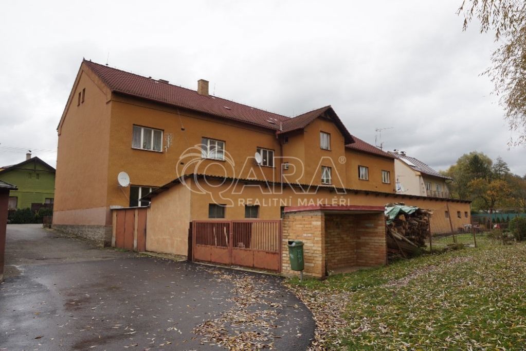 Prodej cihlového bytového domu s 9 byty v obci Letovice, kolny, zahrada, obrázek č. 2
