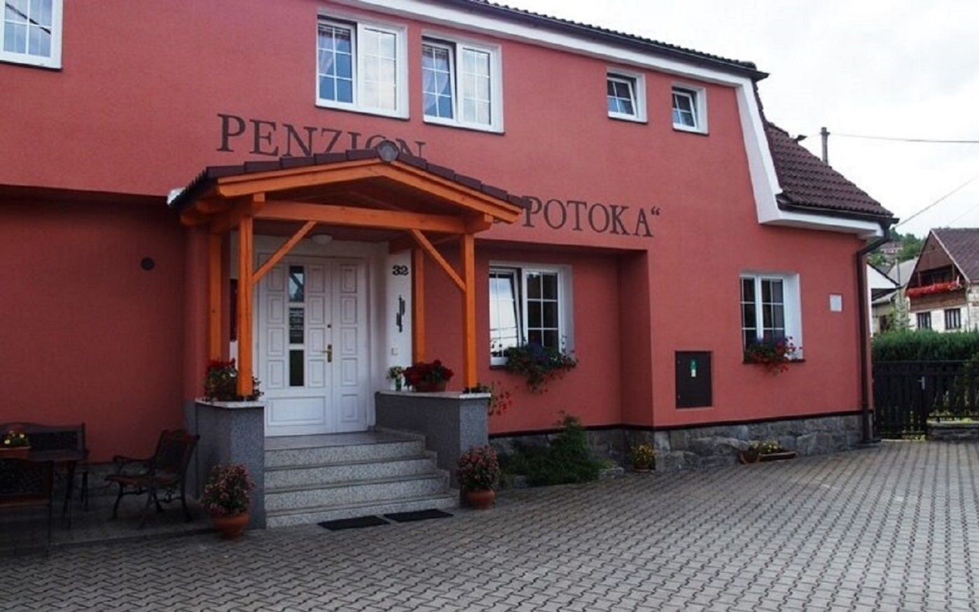 Nabízíme k prodeji Penzion u Potoka - Nezdice na Šumavě, obrázek č. 1